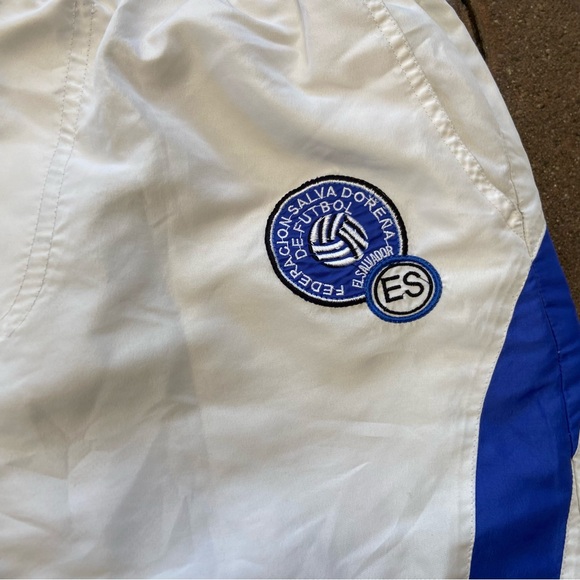 El Salvador National Team Mitre Shorts White Size M Vintage - Picture 2 of 4